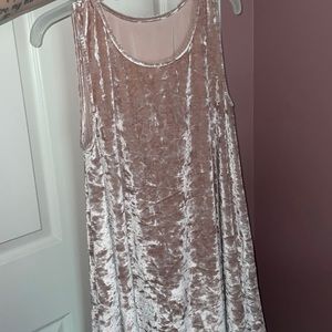 Short pink velvet/ fleece dress… I do not know the brand or size fits like M